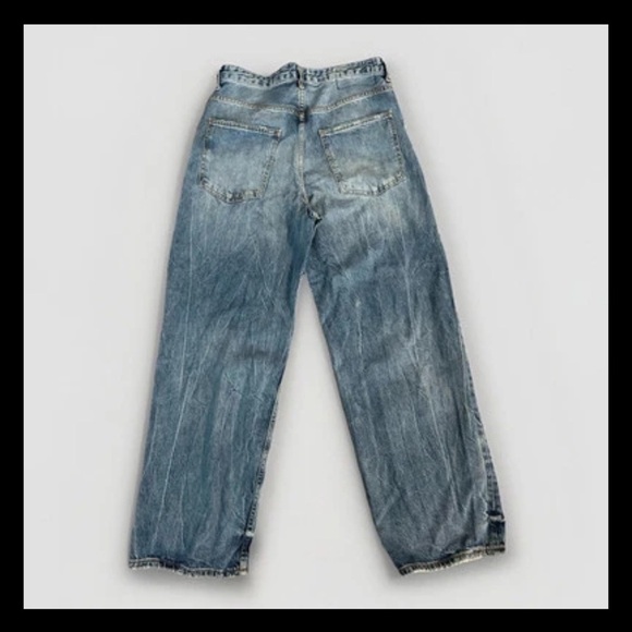 Zara Blue High Rise Denim Jeans with Authentic Wash - Picture 3 of 5